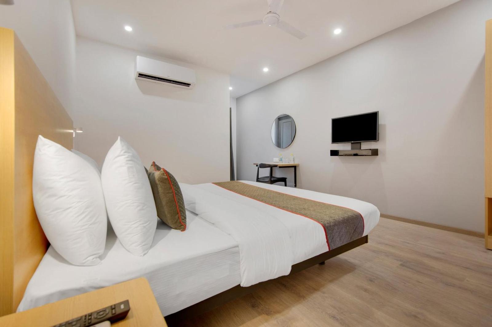 Hotel Aerotech Near Delhi Airport New Delhi Buitenkant foto