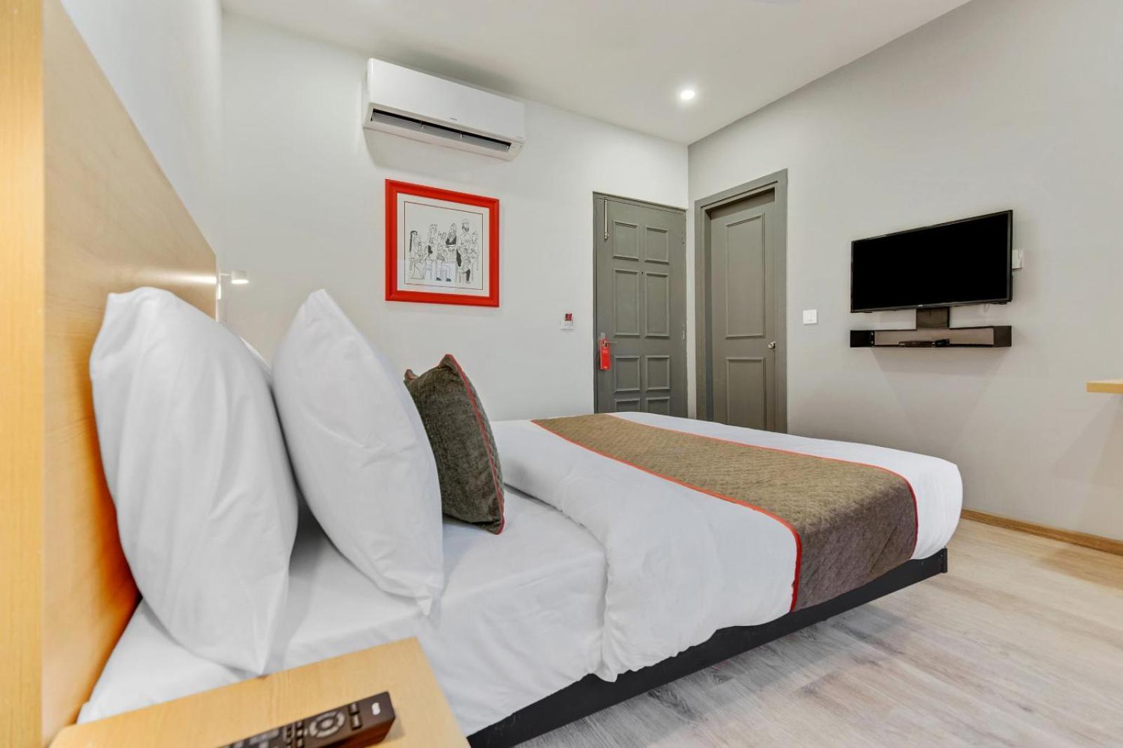 Hotel Aerotech Near Delhi Airport New Delhi Buitenkant foto